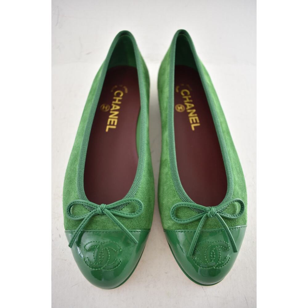 Chanel 26A Green Suede Patent Leather CC Logo Bow Tie Ballet Ballerina Flat 36 - Picture 5 of 16